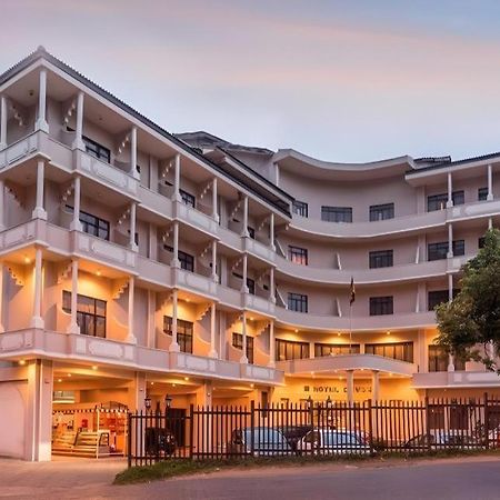Devon Hotel Kandy Dış mekan fotoğraf