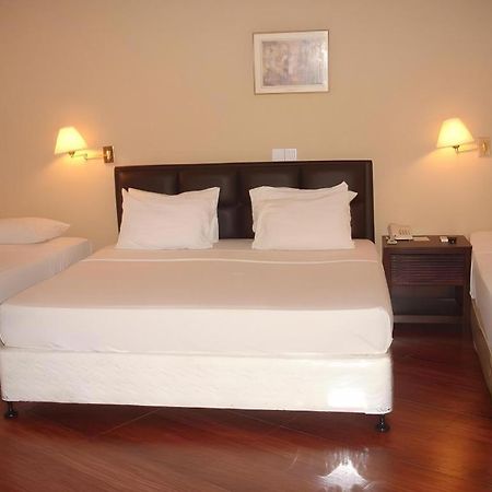 Devon Hotel Kandy Dış mekan fotoğraf
