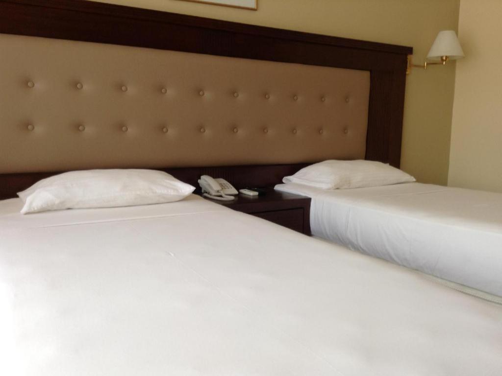 Devon Hotel Kandy Dış mekan fotoğraf
