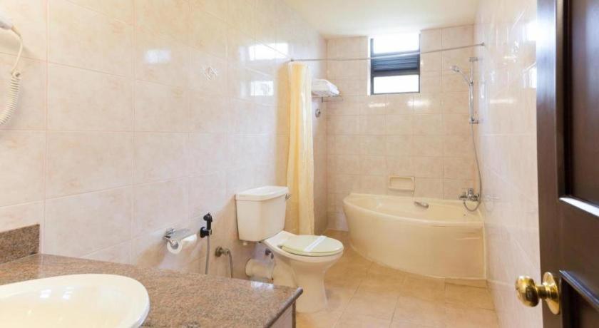 Devon Hotel Kandy Dış mekan fotoğraf
